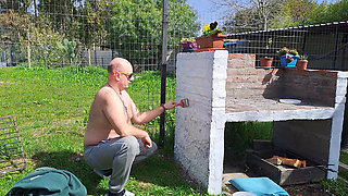 Homemade: amateur girlfriend teasing boyfriend while he works outside