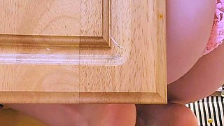 amateur his tall blonde fetish masturbating on live webcam