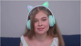 Hard Anal Fucked A Chubby School Slut In Her Open Pink Hole