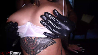 Oily Booty Gets a Shiny Massage