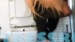 Do Foot Massage for Your Mistress Rola