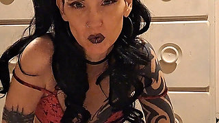 Twerking Lesson for Sissy Slave