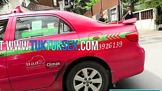 Kinky Thai amateur hooker hotel fuck