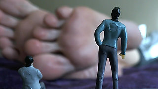 Giantess Tiny Man POV Foot Ignore