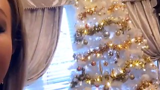 Sexy hottie Anetta Keys enjoys a solo toy masturbation