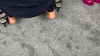 Mrs Mature Feet and her Big Granny Pants 423
