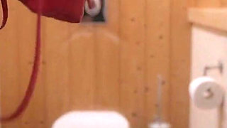 Carollina Cherry Masturbates in the Toilet