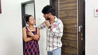 Sister-in-law went to the hotel with brother-in-law and had sex with brother-in-law in the hotel