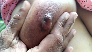 Outdoor housewife breast milk