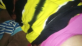 Sneak into the mother-in-law's room, where the limousine is parked relaxed