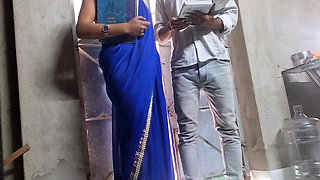 Village Me Sexy Teacher Ne Apni Student Se Chut Marwai Aur Madam Ne Apni Chut Ki Garmi Nikali