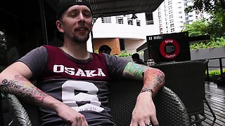 Tiny Thai teen picked up at coffee place