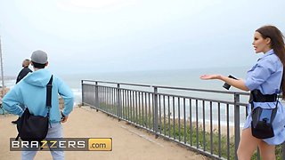 Brazzers - exhibitionist Jada Sparks meets tourist jordi in public & determines to get a superb dose of hardcore with him