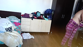 Amateur Wife Has Fun Trying on Clothes and Cutting Them