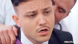 Taking Naked Advantage Of My Patients Crevice !