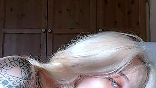 Italian amateur blonde blowing big cock