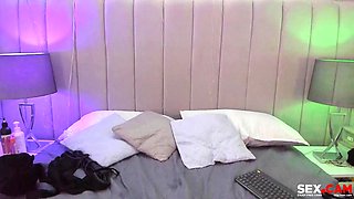 Busty Babe Begins Dildo Sucking, Ends With Pussy Penetration