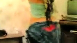 Arabian Babe Dancing Sensually