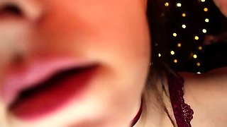 Pulled amateurs close up car sex