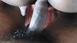 She is so wet! Indian desi village girl viral video.