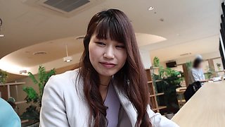 336KNB-271　【経験人数ひとり】171cmの引き締まったモデル級BODYの人妻さん♪なんと旦那が初めての相手で、他のオトコは知らないようで…経験人数は少ないものの絶倫旦那にイロイロ仕込まれている模様。