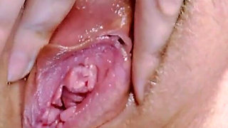 She Masturbates Her Playing with Until She Has an Orgasm