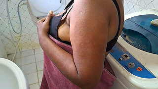 Bhabhi Getting Ready for Morning Play