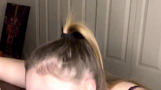 Sexy Slut Gives A Big Cock A Blowjob In The Car