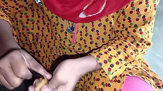 Horny Desi Aunty on Bed Legs Spread Wide, Full Energy Fucking (Bangla Audio)