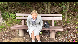 Exhibitionist Gets Orgasm in Park