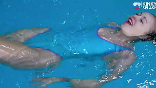 Swim & Play in Pvc Mac, Latex and Heels