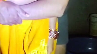 Hot Indian Kamwali Bai Romance in Yellow Saree
