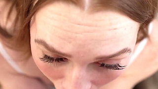 My Birthday Surprise Is Giving My Girlfriend a Massive Facial