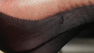 Seamed Nylon Feet & Extreme Heels