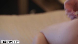 Chris Strokes and Lana Sharapova's babe trailer by Tushy