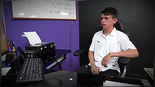 I Discover My Virgin Employee Watching Porn in the Office and I End up with My Ass Full of Milk