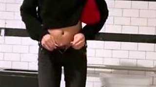 Ariaaaxxx Quick Teasing With Buttplug In Public