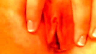 Close up MILF masturbation