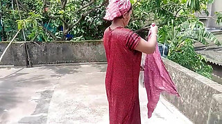 Ammi Threesome Hardcore Round housewife hot Desi video Bengali audio