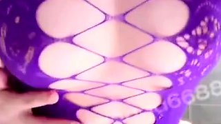 兩個騷女用假屌互操 過膝襪 china