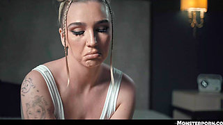 Alien Encounter Threesome - Kendra Sunderland
