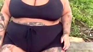 Deusa BBW Smoking Her Cigarette in Public