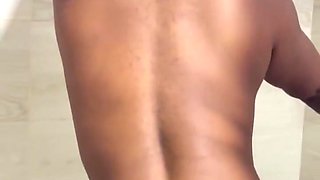 Big Pussy Stepsister Wants Sex In The Shower