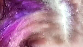 Seduction in the Bedroom: Fellatio with the Feet of a Curvy MILF Until Ejaculation