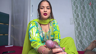 Newly Married Bahu Wants to Learn How to Give Perfect Blowjob...sasur Bahu Hindi Close up Blowjob Video.