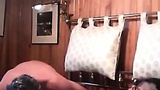 Mamie adore sucer et le sexe oral