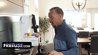 River Lynn Dares Rion King to Stay Quiet While Her Stepdad Walks Around