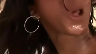 Marie Luv: a Soft and Sculpted Ass for Double Penetration