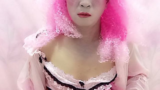 Oanh Le shemale wearing sexy porn selfie