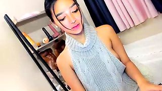 Close up teen masturbation